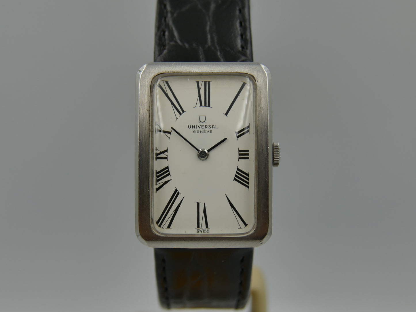 60s vintage watch Universal Geneve tank ref 842116 /01 hand wind cal 42