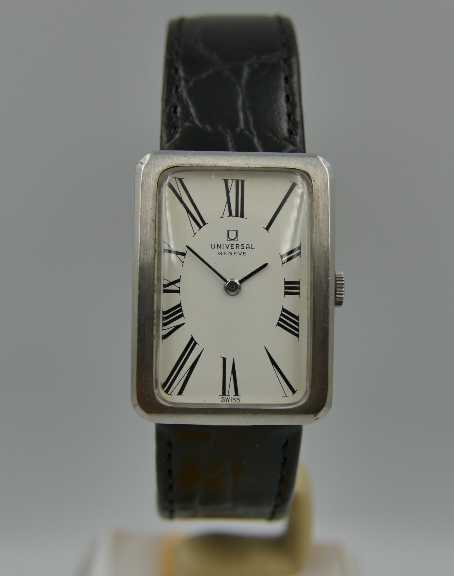 60s vintage watch Universal Geneve tank ref 842116 /01 hand wind cal 42