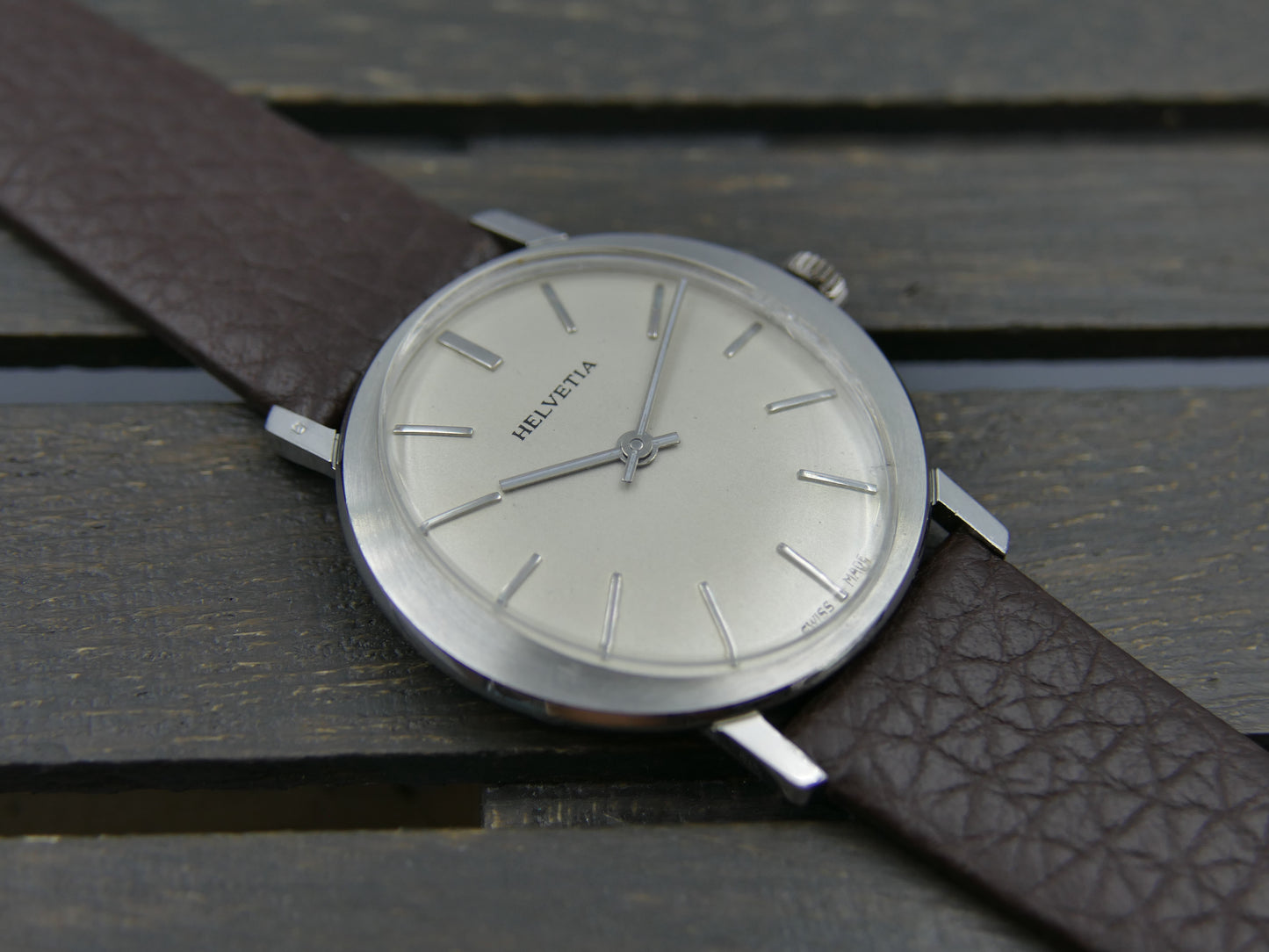 vintage watch mens Helvetia oval ref. 7001.018.30 hand wind peseux 7001 slim flat