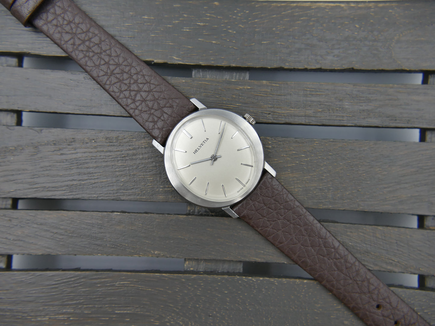 vintage watch mens Helvetia oval ref. 7001.018.30 hand wind peseux 7001 slim flat