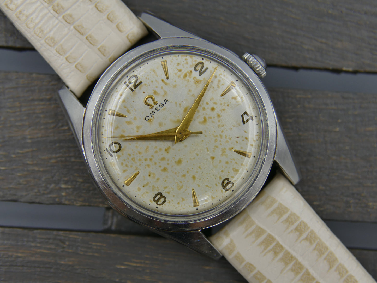 40s vintage watch mens Omega ref 2537-9 hand wind cal 283