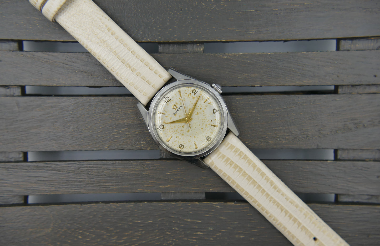 40s vintage watch mens Omega ref 2537-9 hand wind cal 283