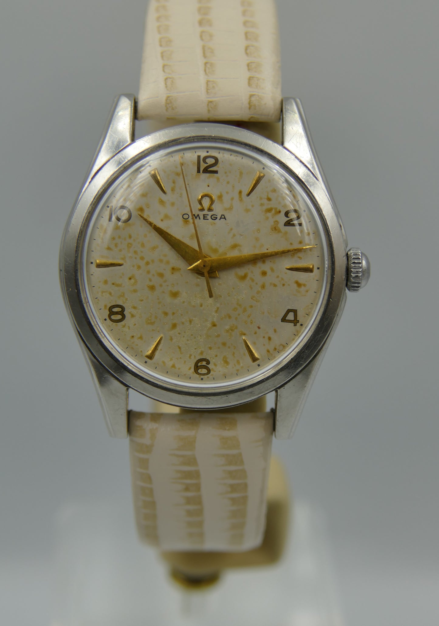40s vintage watch mens Omega ref 2537-9 hand wind cal 283