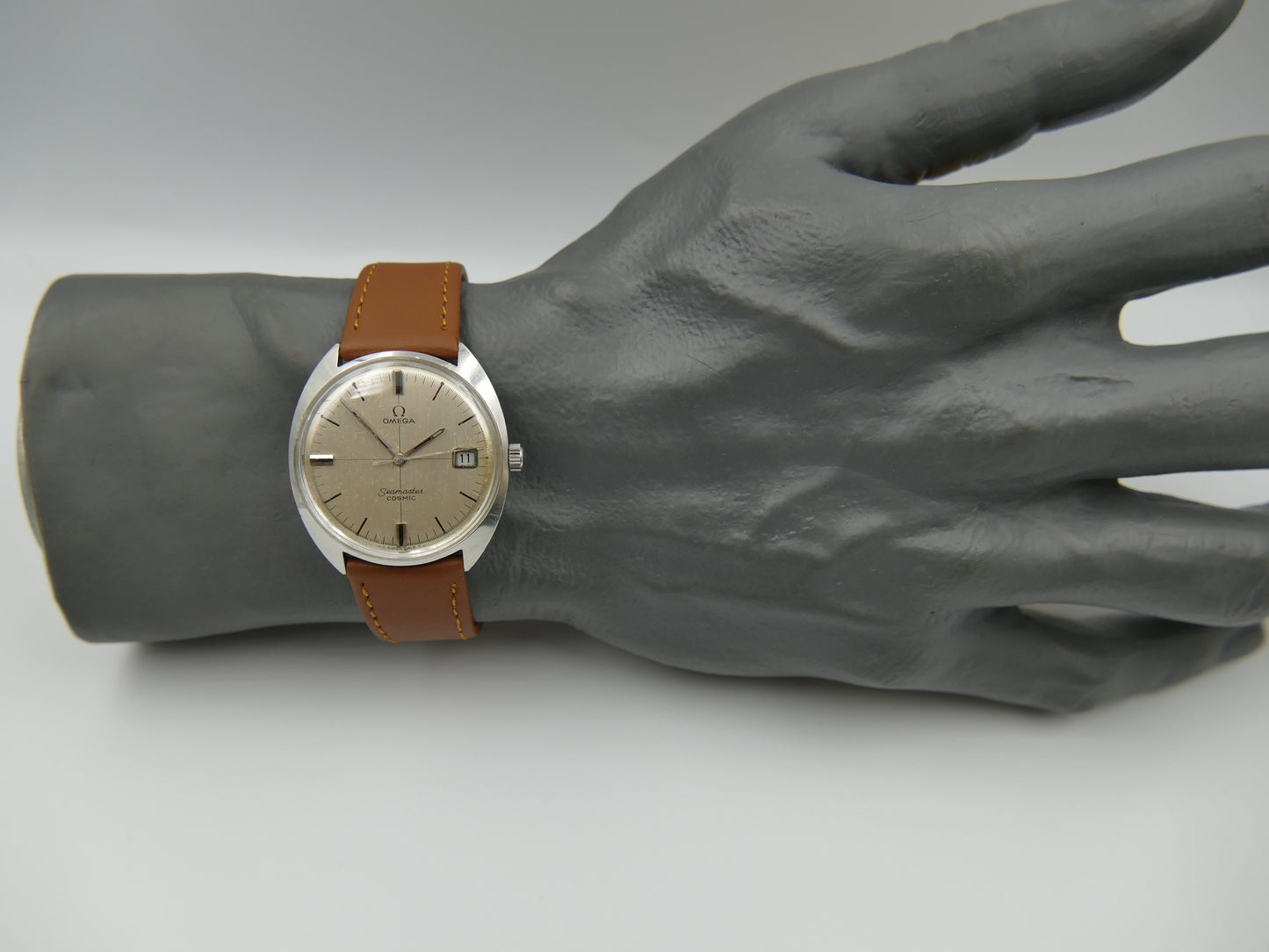 60s vintage watch mens Omega Seamaster Cosmic steel ref. 136.017 SP manual wind Cal.613