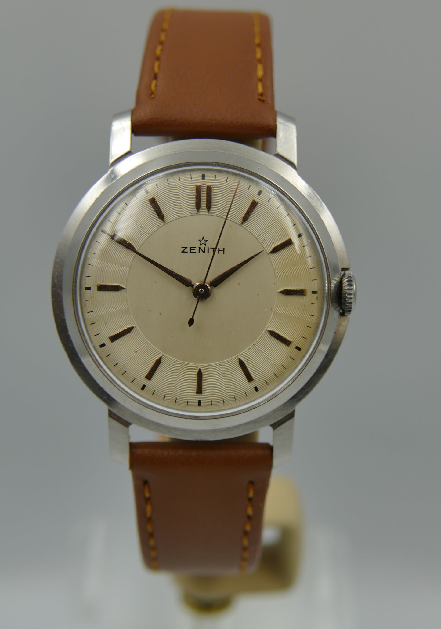 50s vintage watch mens Zenith hand wind  cal. 106-50-5 steel