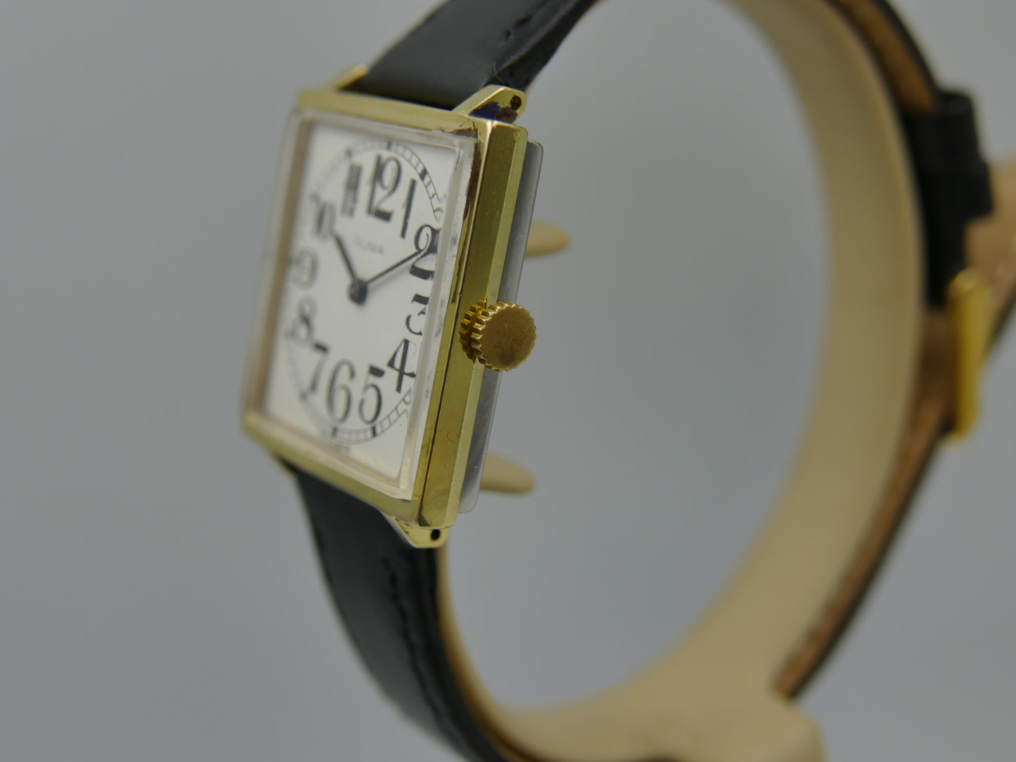 60s vintage watch mens NUMA hand wind FHF 63 square serviced