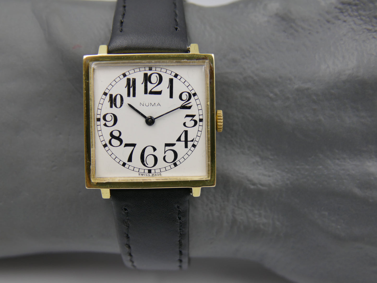 60s vintage watch mens NUMA hand wind FHF 63 square serviced