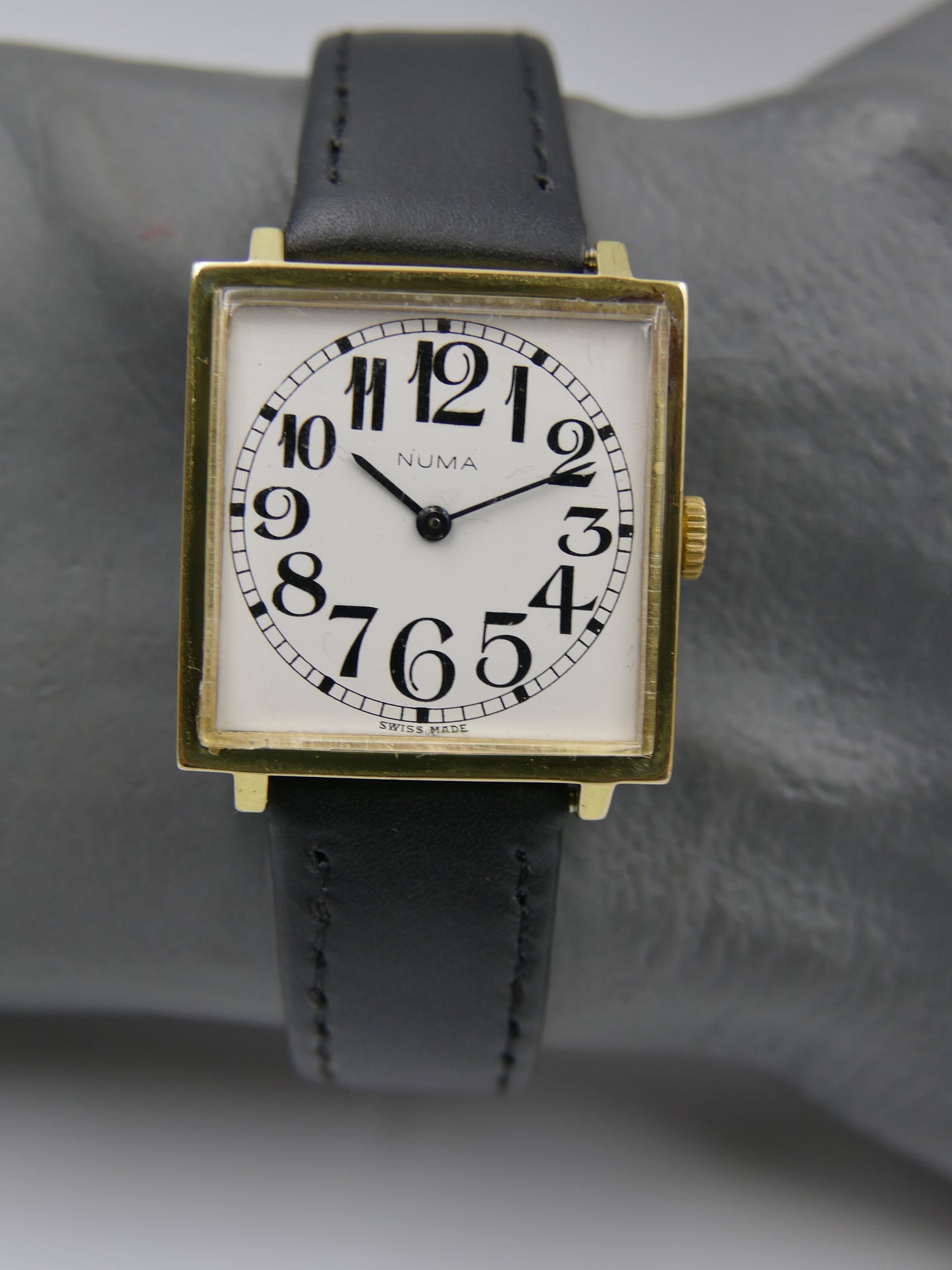 60s vintage watch mens NUMA hand wind FHF 63 square serviced