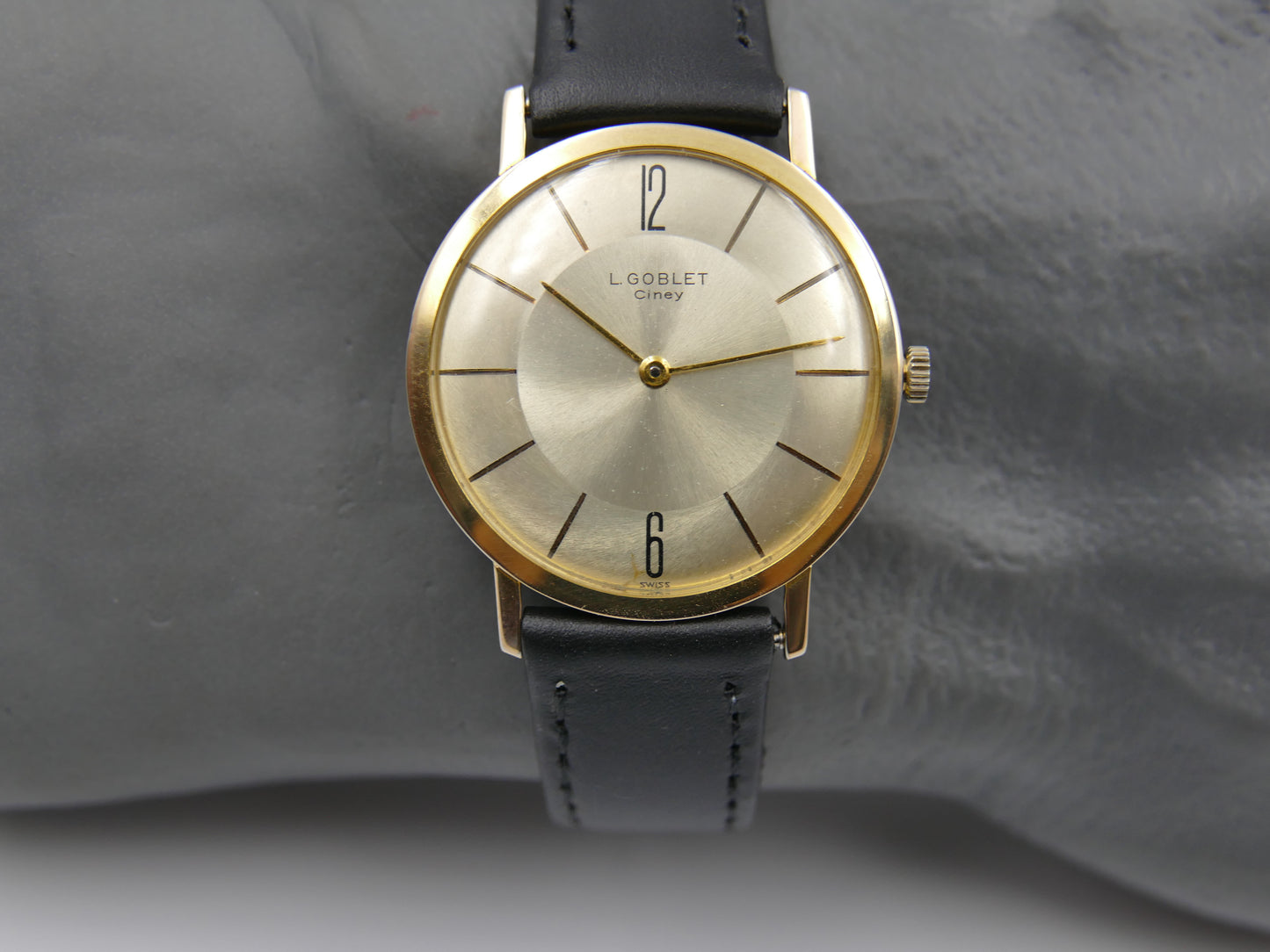 80s vintage watch mens L. Goblet Ciney hand wind Peseux 7001 ultra thin serviced