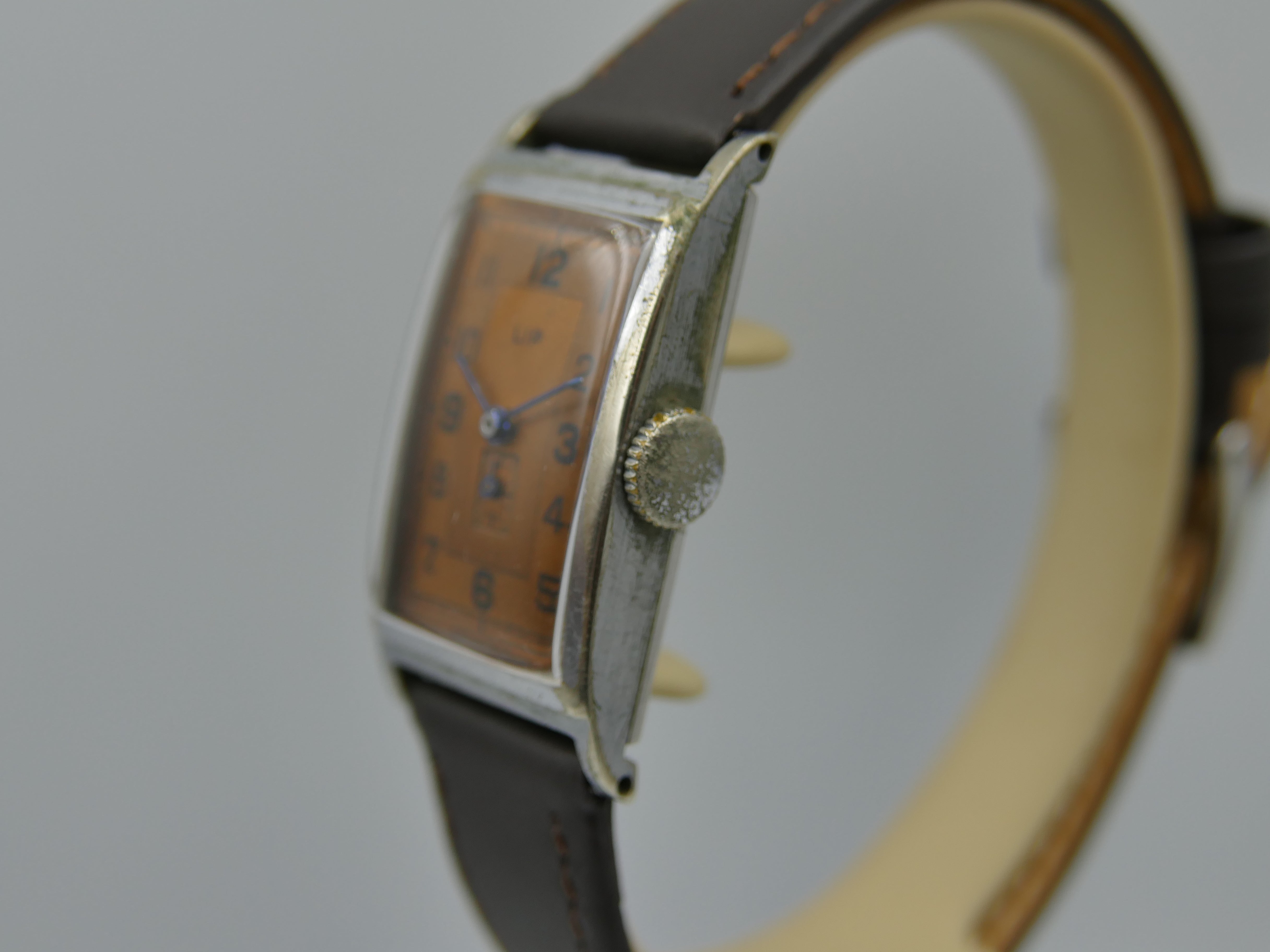 30s vintage watch art deco LIP T18 hand wind Churchill salmon dial