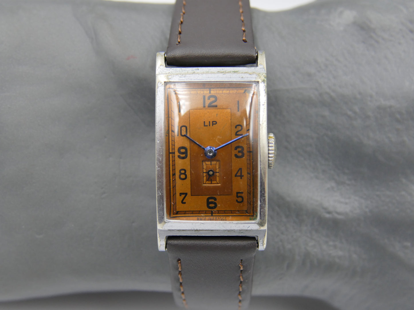 30s vintage watch art deco LIP T18 hand wind Churchill salmon dial serviced