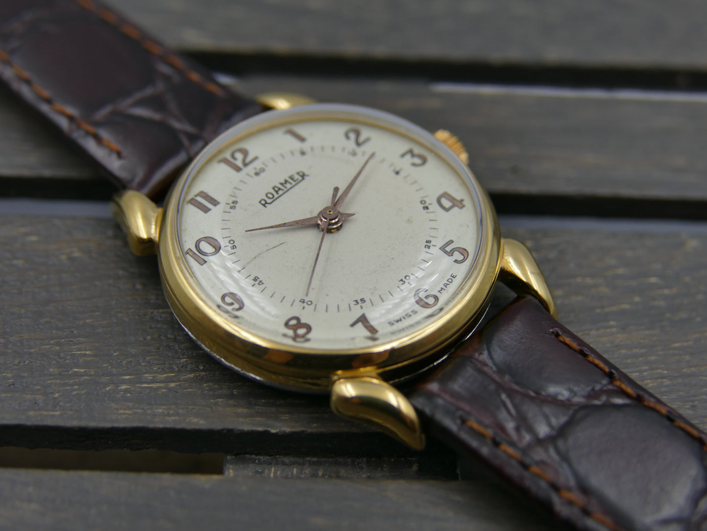 40s vintage watch Roamer ref 6502 crab lugs hand wind MST 372 two tone