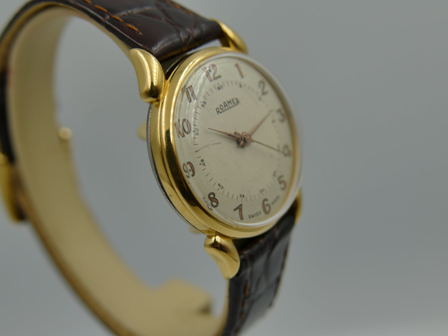 40s vintage watch Roamer ref 6502 crab lugs hand wind MST 372 two tone