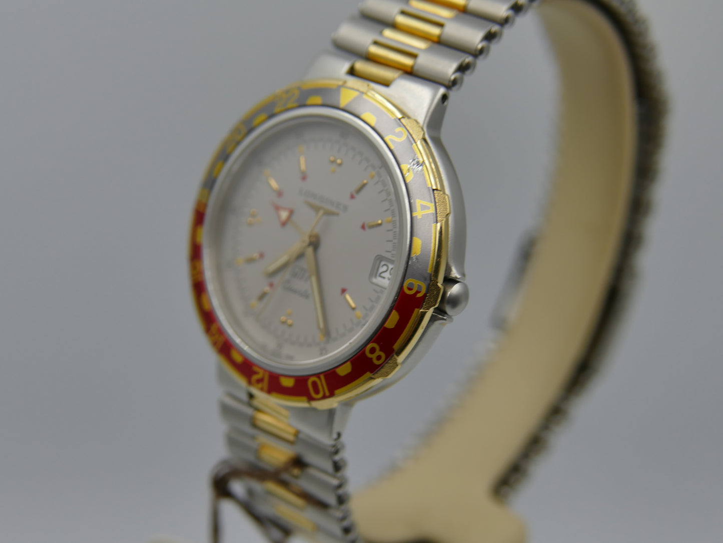 80s Vintage watch mens Longines ref 4995 Conquest GMT Quartz NOS