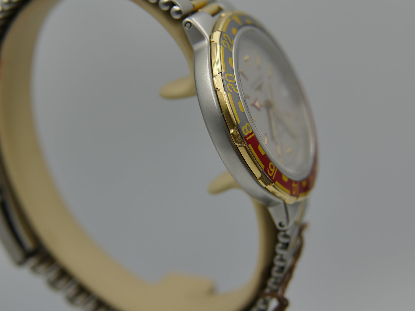 80s Vintage watch mens Longines ref 4995 Conquest GMT Quartz NOS