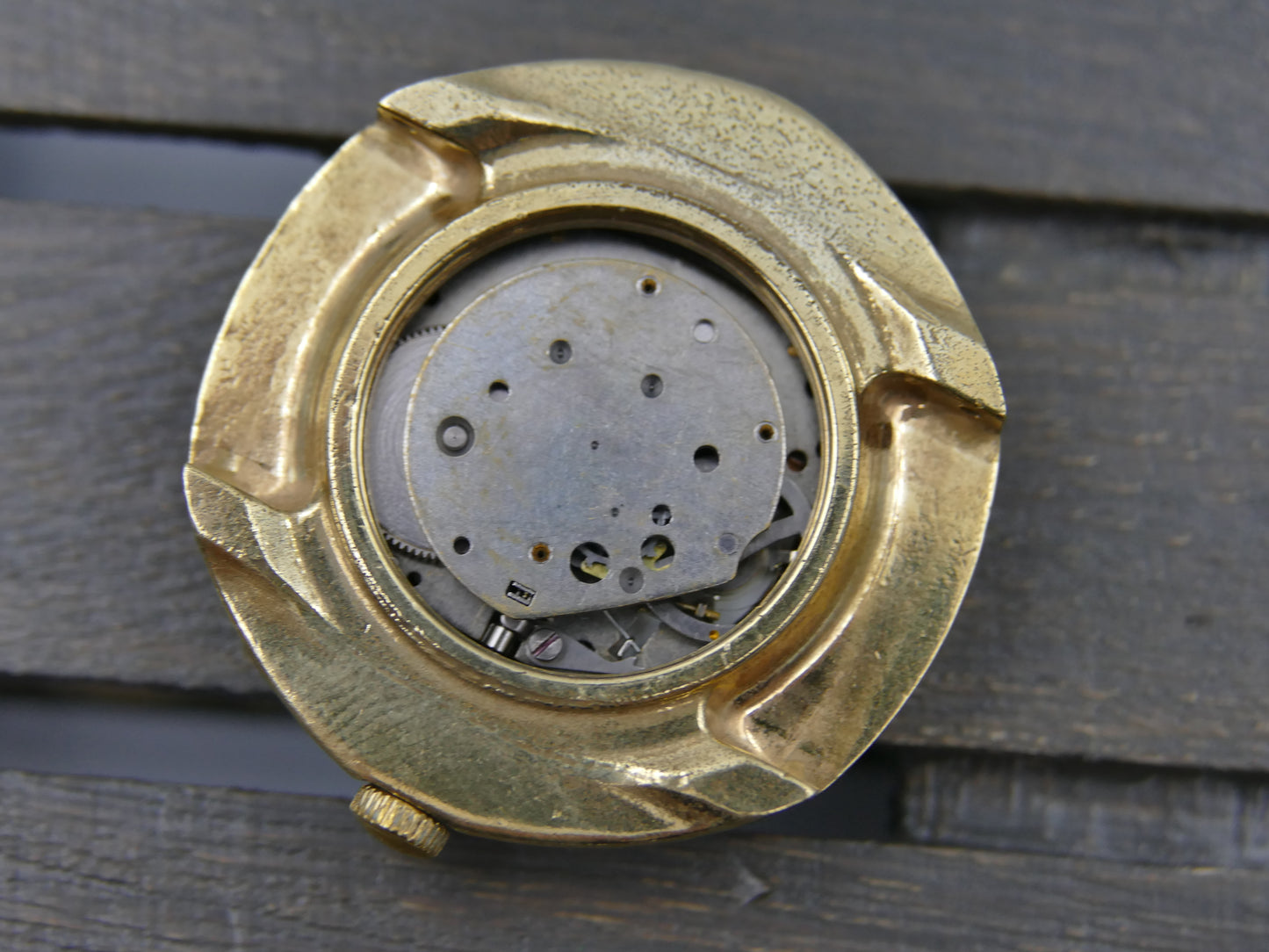 Vintage watch mens Timex hand wind burgundy gold pl