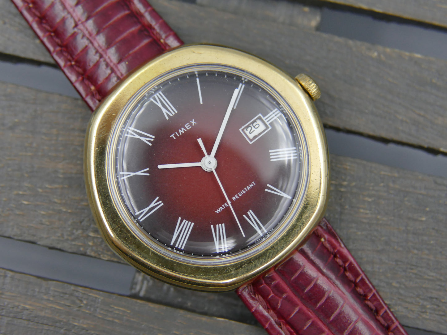 Vintage watch mens Timex hand wind burgundy gold pl