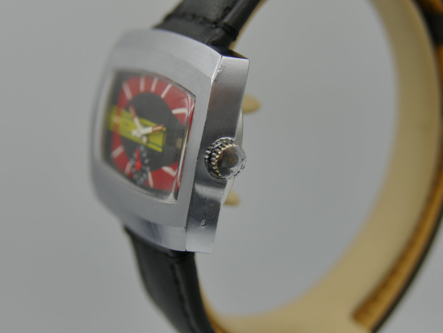 70s vintage watch mens Yema TV manual wind FHF 362 red yellow dial funky