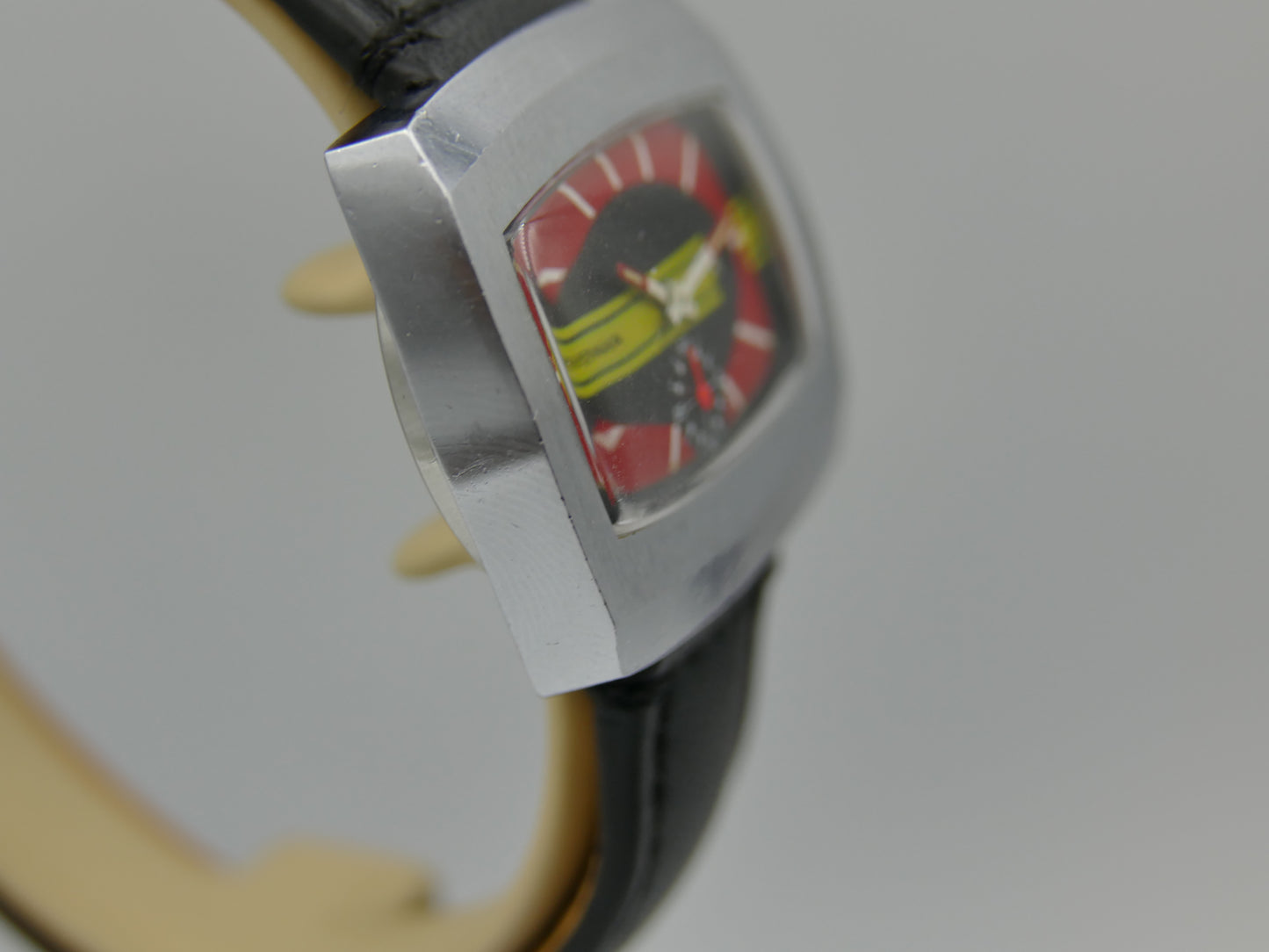 70s vintage watch mens Yema TV manual wind FHF 362 red yellow dial funky