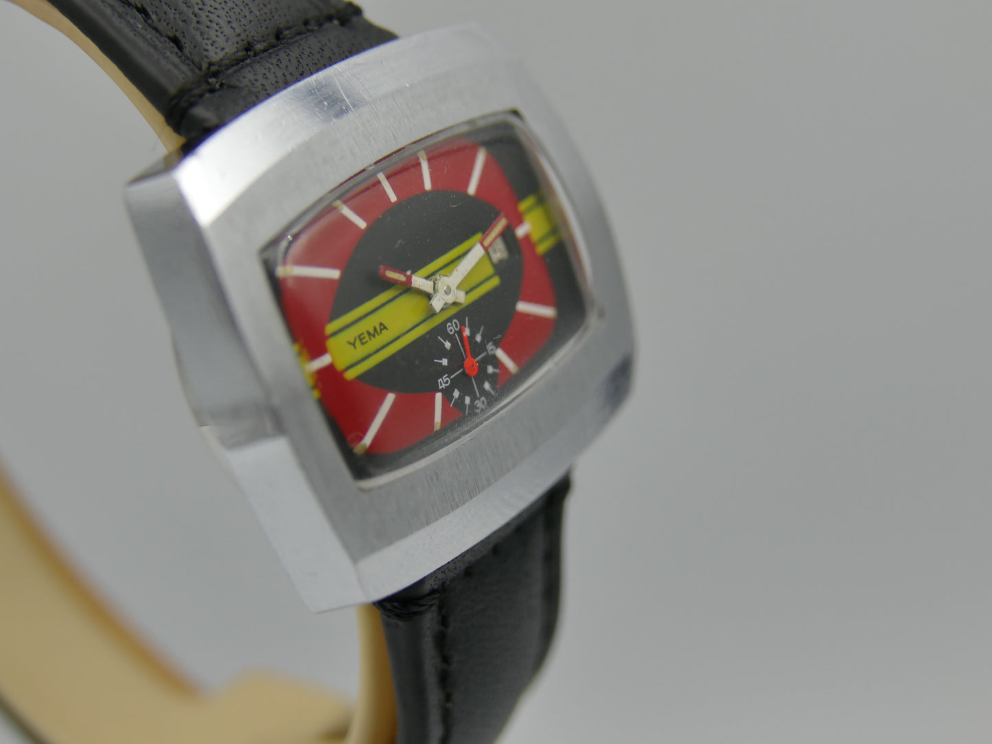 70s vintage watch mens Yema TV manual wind FHF 362 red yellow dial funky