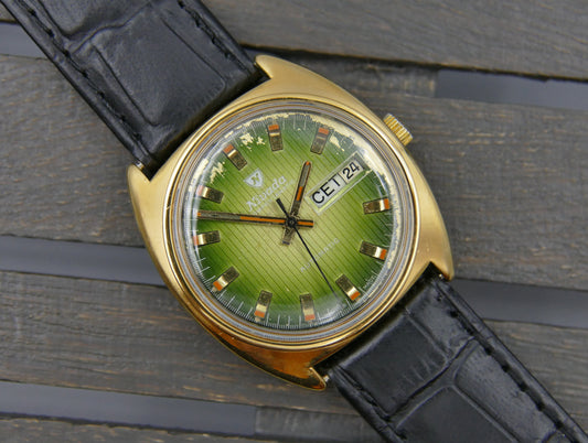 70s vintage watch mens Nivada Compensamatic ref 67111 automatic AS 2066 green dial serviced