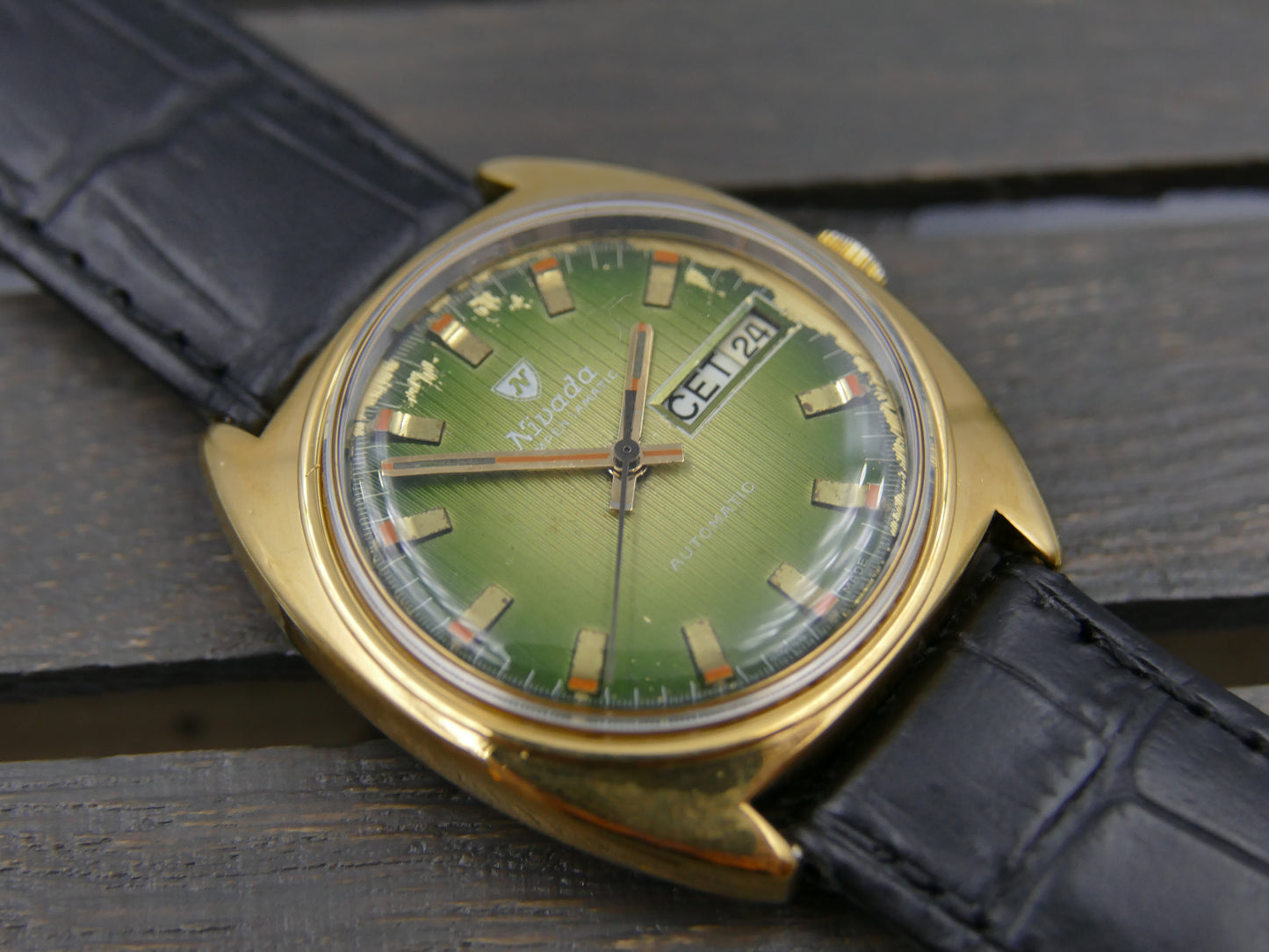 70s vintage watch mens Nivada Compensamatic ref 67111 automatic AS 2066 green dial serviced