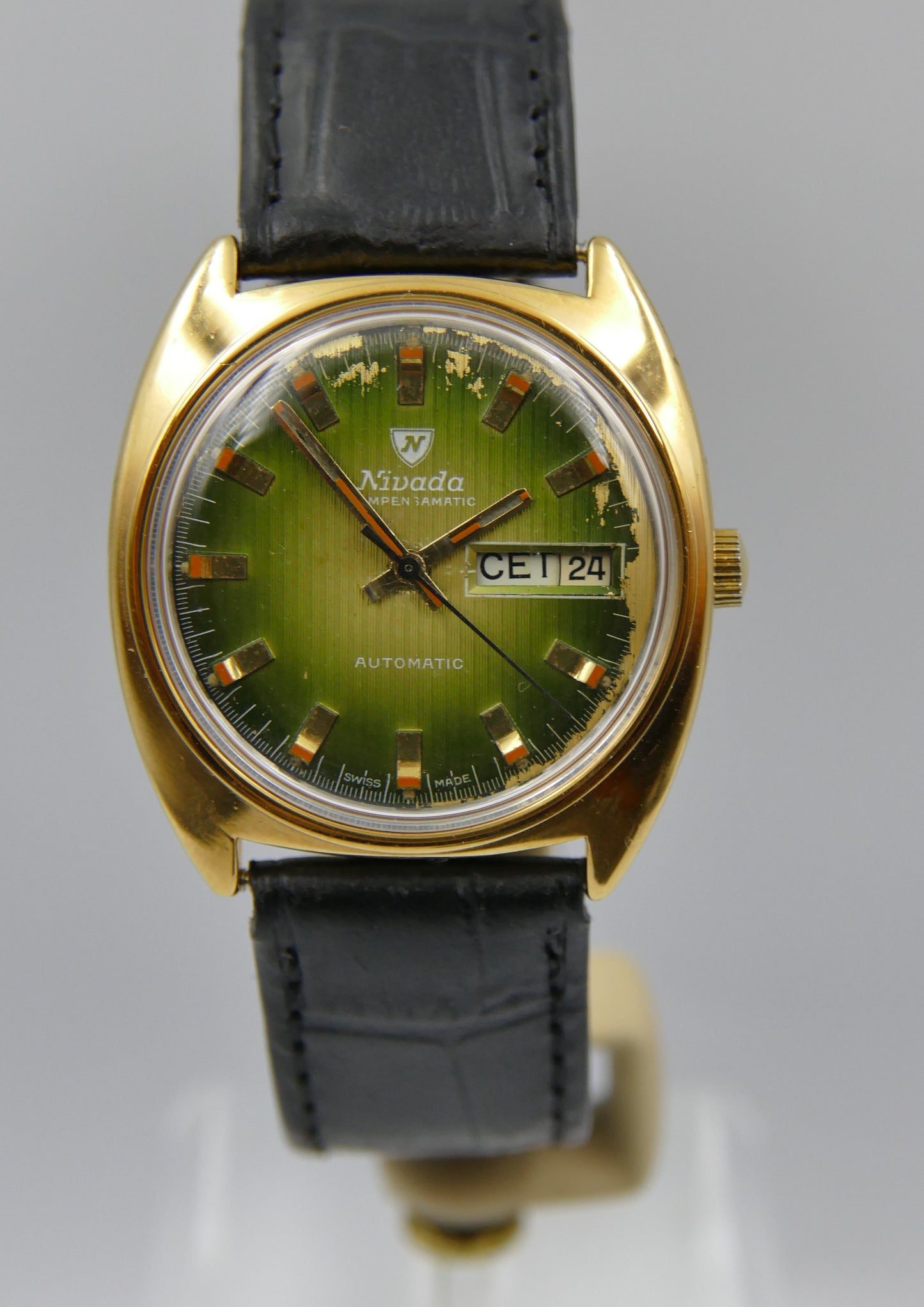 70s vintage watch mens Nivada Compensamatic ref 67111 automatic AS 2066 green dial serviced