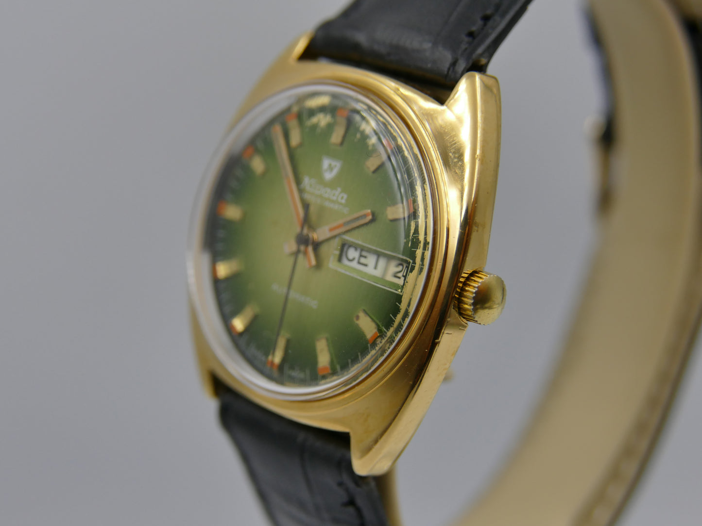 70s vintage watch mens Nivada Compensamatic ref 67111 automatic AS 2066 green dial serviced
