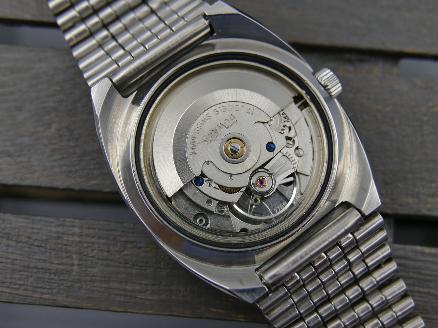 70s vintage watch DUWARD Automatic Cal. ETA 2789 Ref. 6002 green brushed circular dial NOS