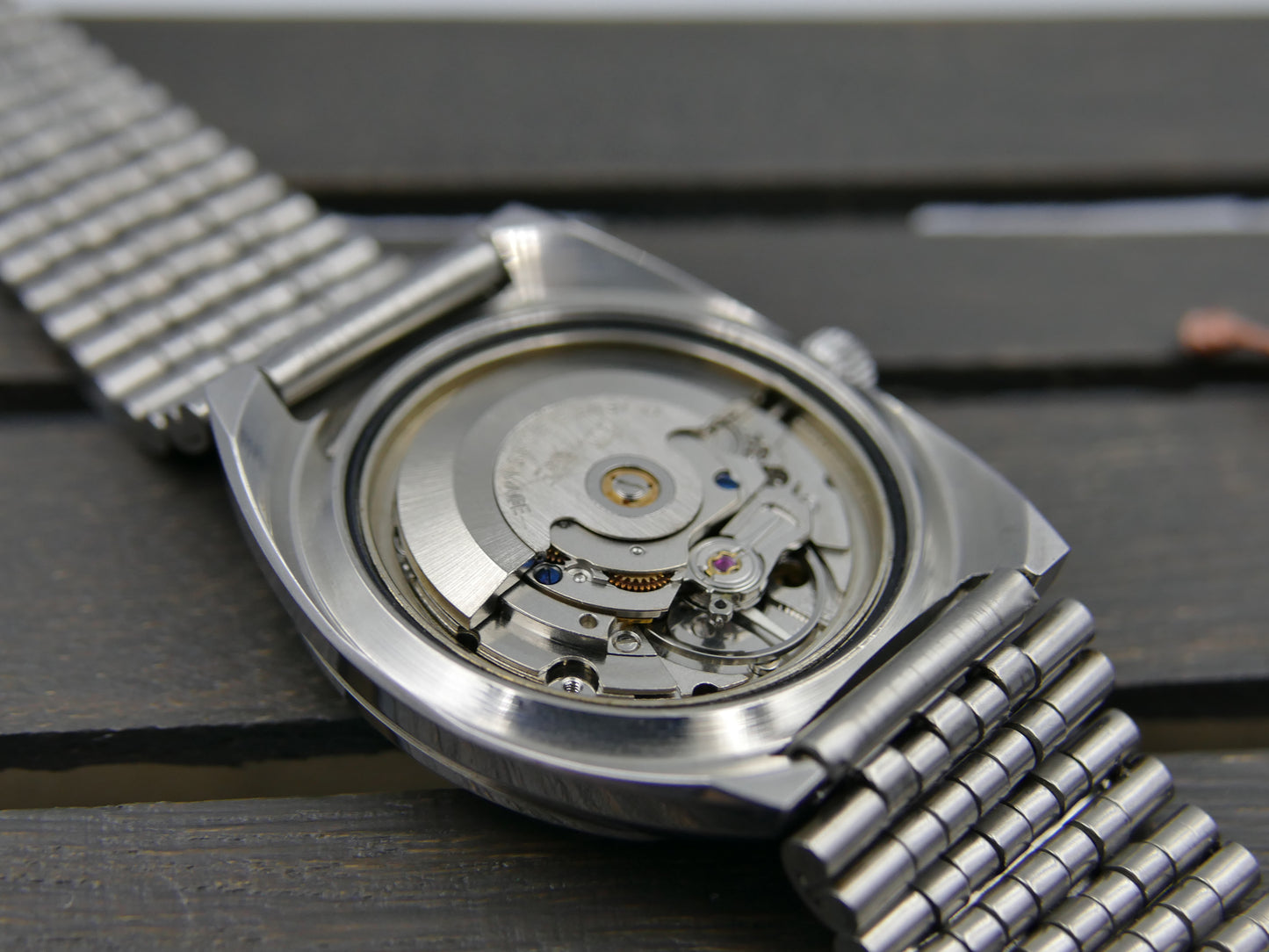 70s vintage watch DUWARD Automatic Cal. ETA 2789 Ref. 6002 green brushed circular dial NOS