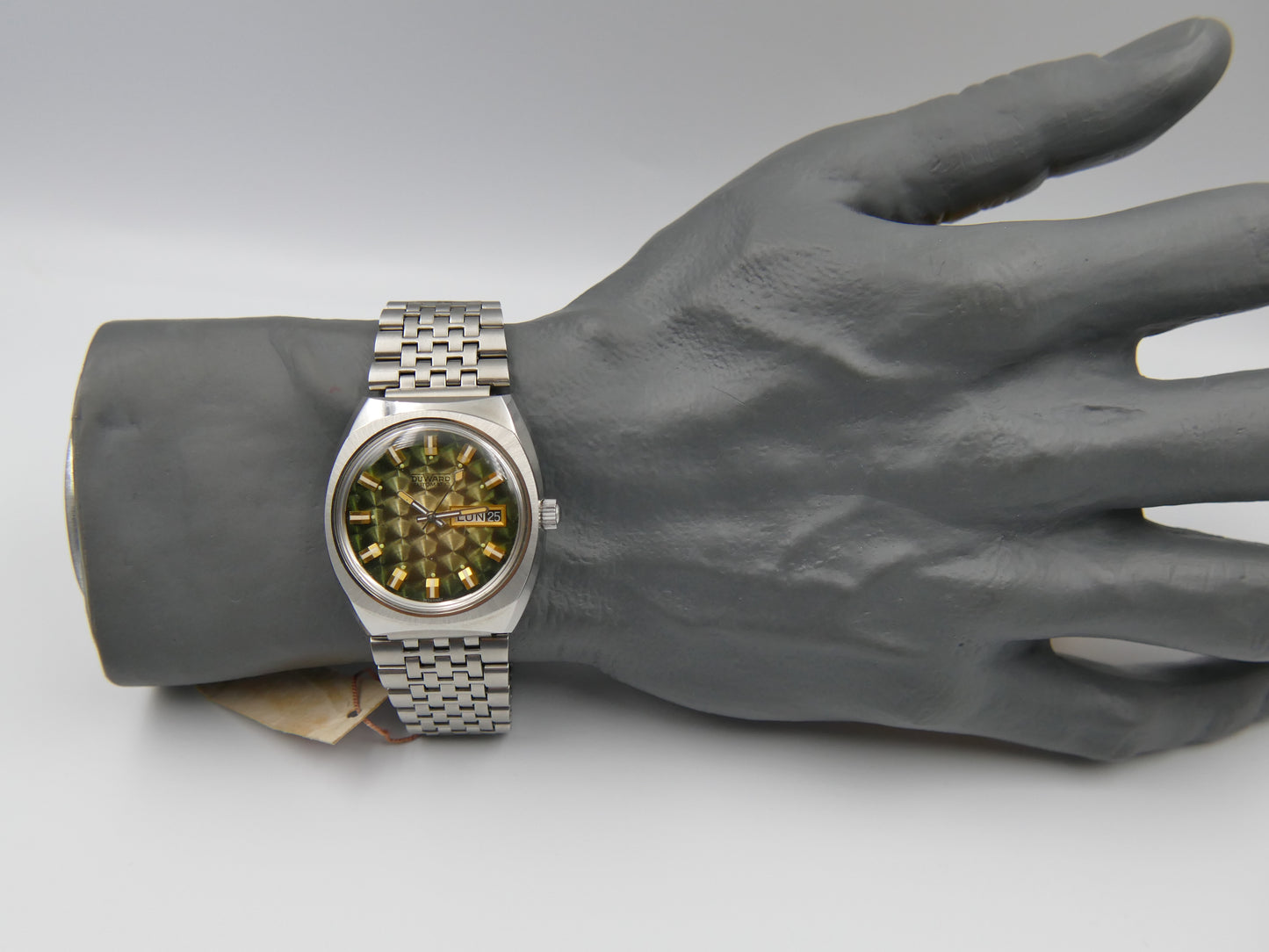 70s vintage watch DUWARD Automatic Cal. ETA 2789 Ref. 6002 green brushed circular dial NOS