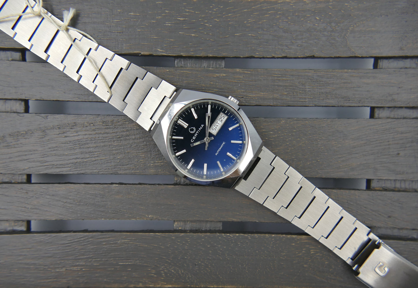 70s vintage watch Certina ref AHB012 automatic ETA 2789 blue dial steel NOS