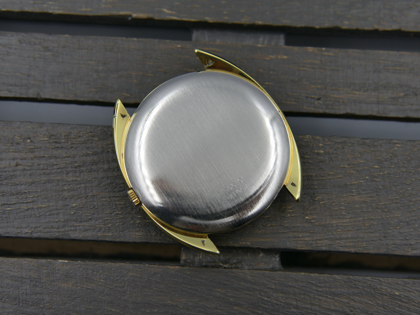 60s vintage watch mens Universal Genève Gilt Shadow Automatic microtor 1-66 Ref. 566101 ultra slim thin serviced