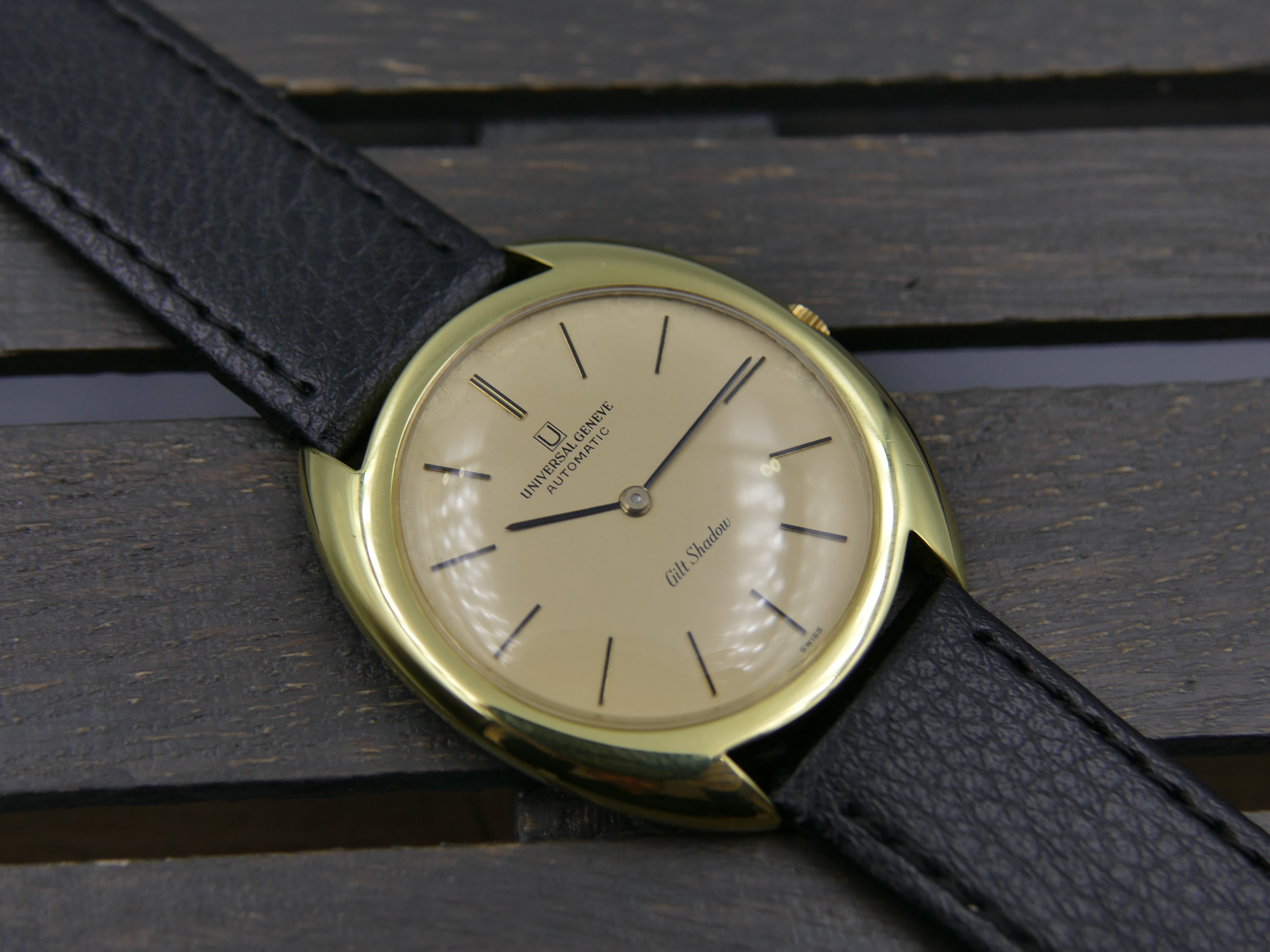 60s vintage watch mens Universal Genève Gilt Shadow Automatic