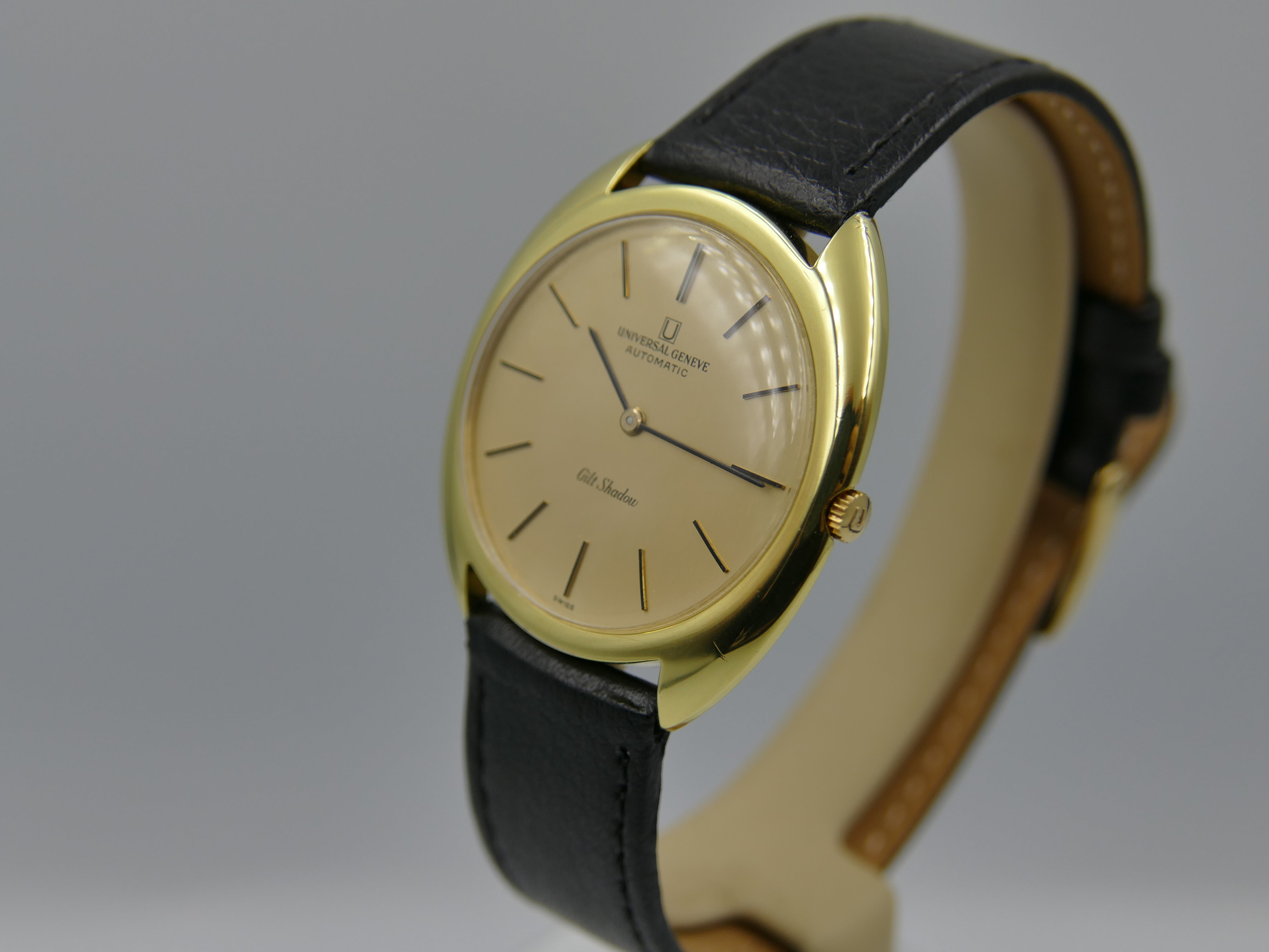 60s vintage watch mens Universal Genève Gilt Shadow Automatic
