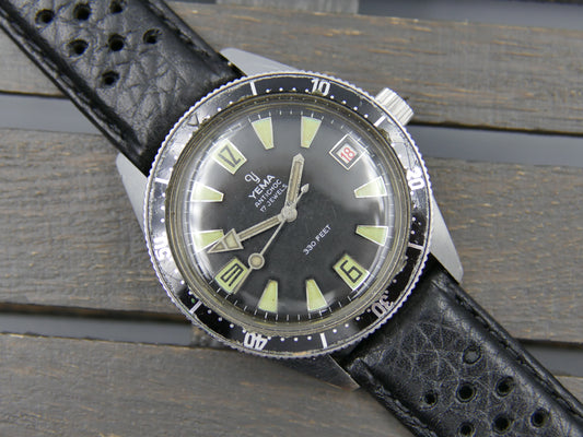 60s vintage watch mens Yema 330 feet SKIN DIVER ref. 8755 Steel Pre superman 38mm