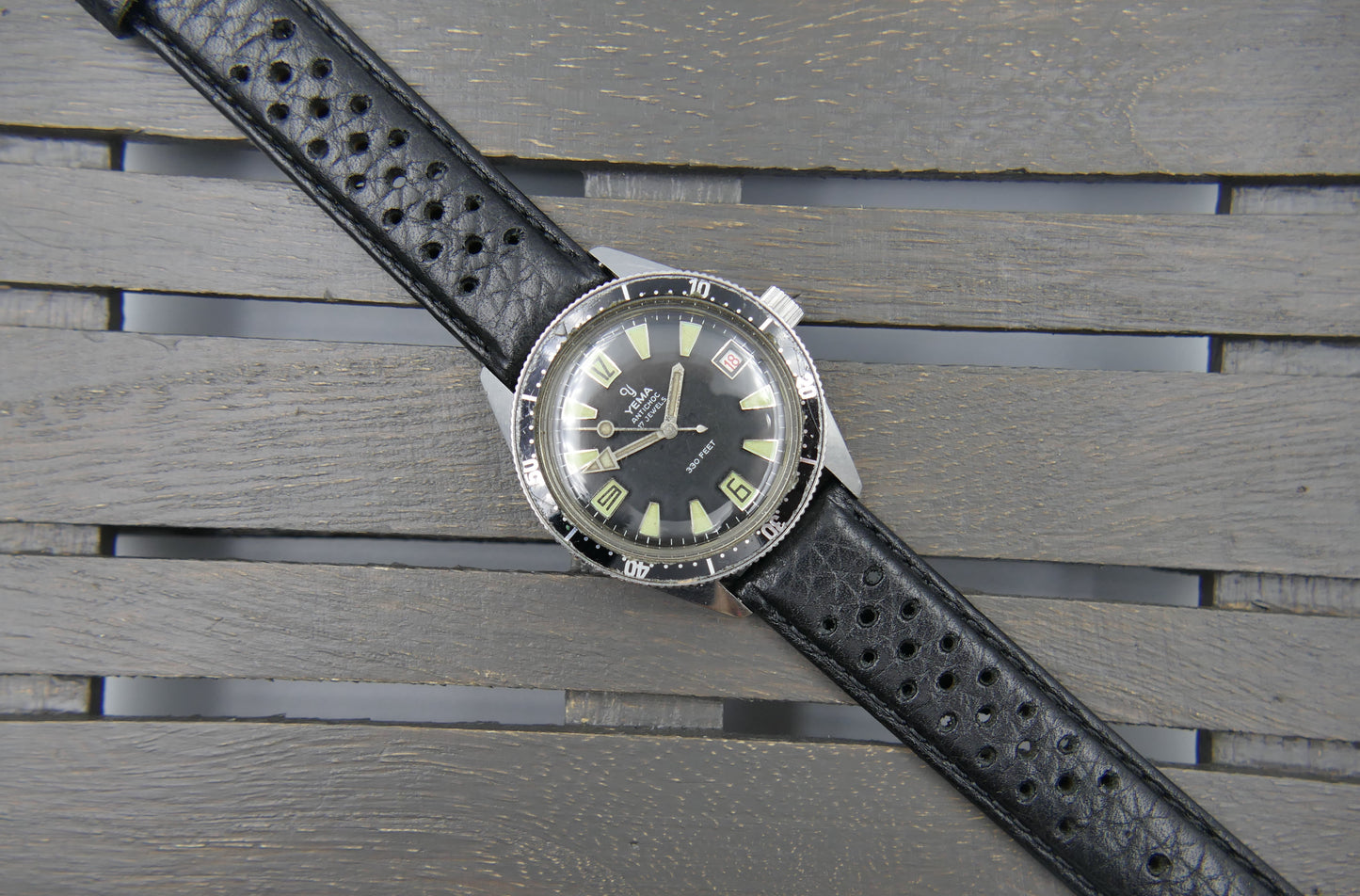 60s vintage watch mens Yema 330 feet SKIN DIVER ref. 8755 Steel Pre superman 38mm