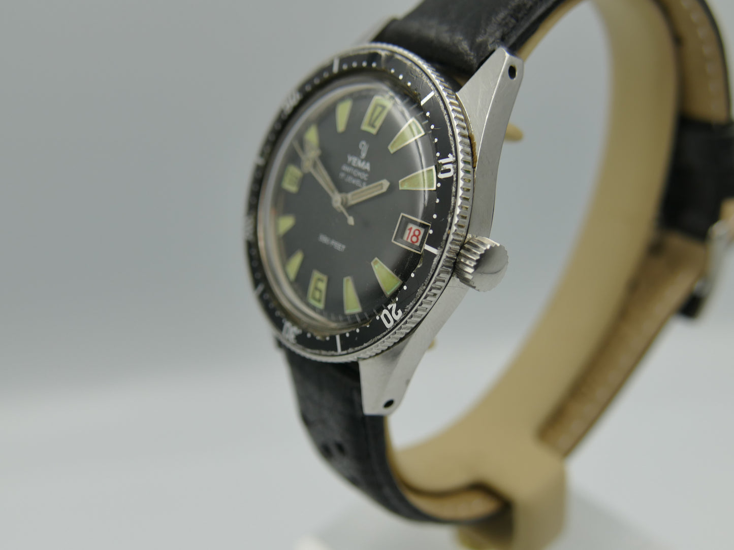 60s vintage watch mens Yema 330 feet SKIN DIVER ref. 8755 Steel Pre superman 38mm