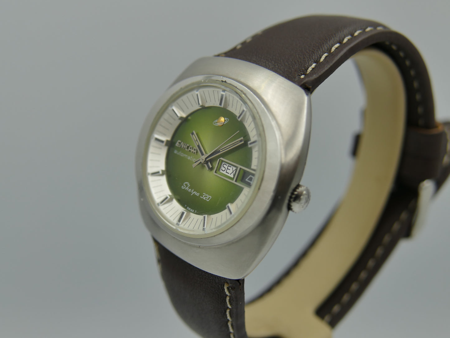 70s vintage watch NOS Enicar Sherpa 320 ref 167-10-01 automatic cal. AR 167 Steel green
