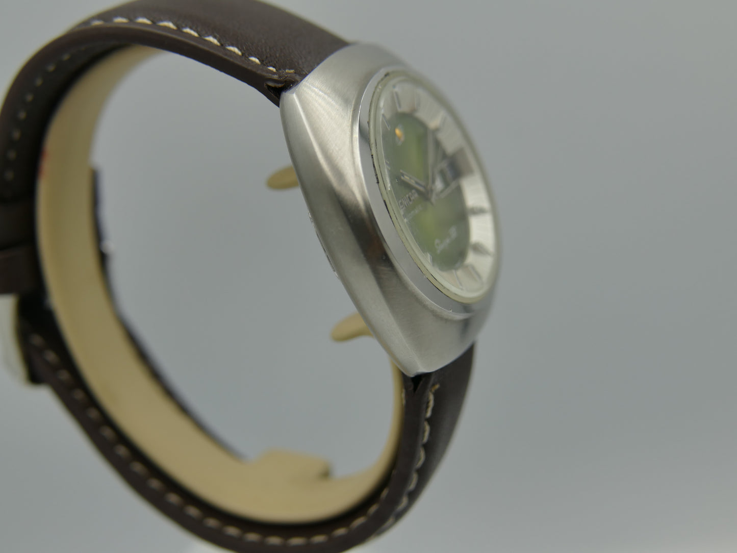 70s vintage watch NOS Enicar Sherpa 320 ref 167-10-01 automatic cal. AR 167 Steel green