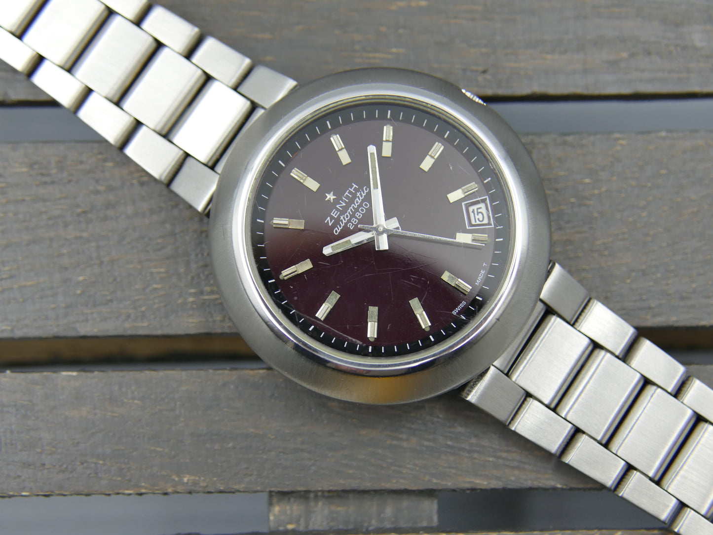 70s vintage watch Zenith ref 01-1190-290 UFO Disco Volante  Automatic burgundy dial serviced