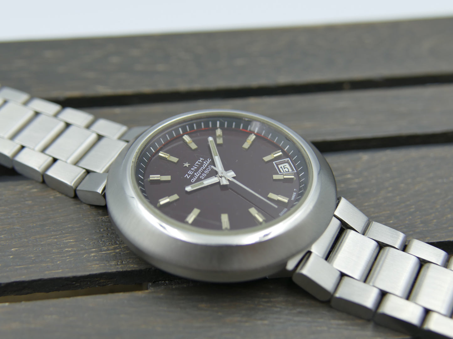 70s vintage watch Zenith ref 01-1190-290 UFO Disco Volante  Automatic burgundy dial serviced