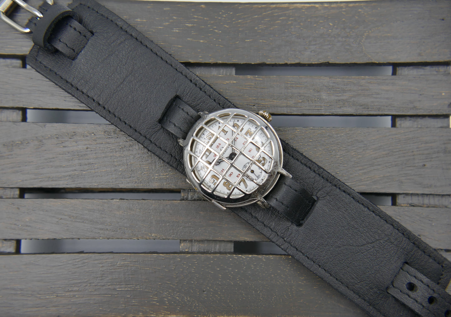 10's vintage watch world war Caged Oficcer Omega trench ref. 568.13 cal. 13''' SOB rare