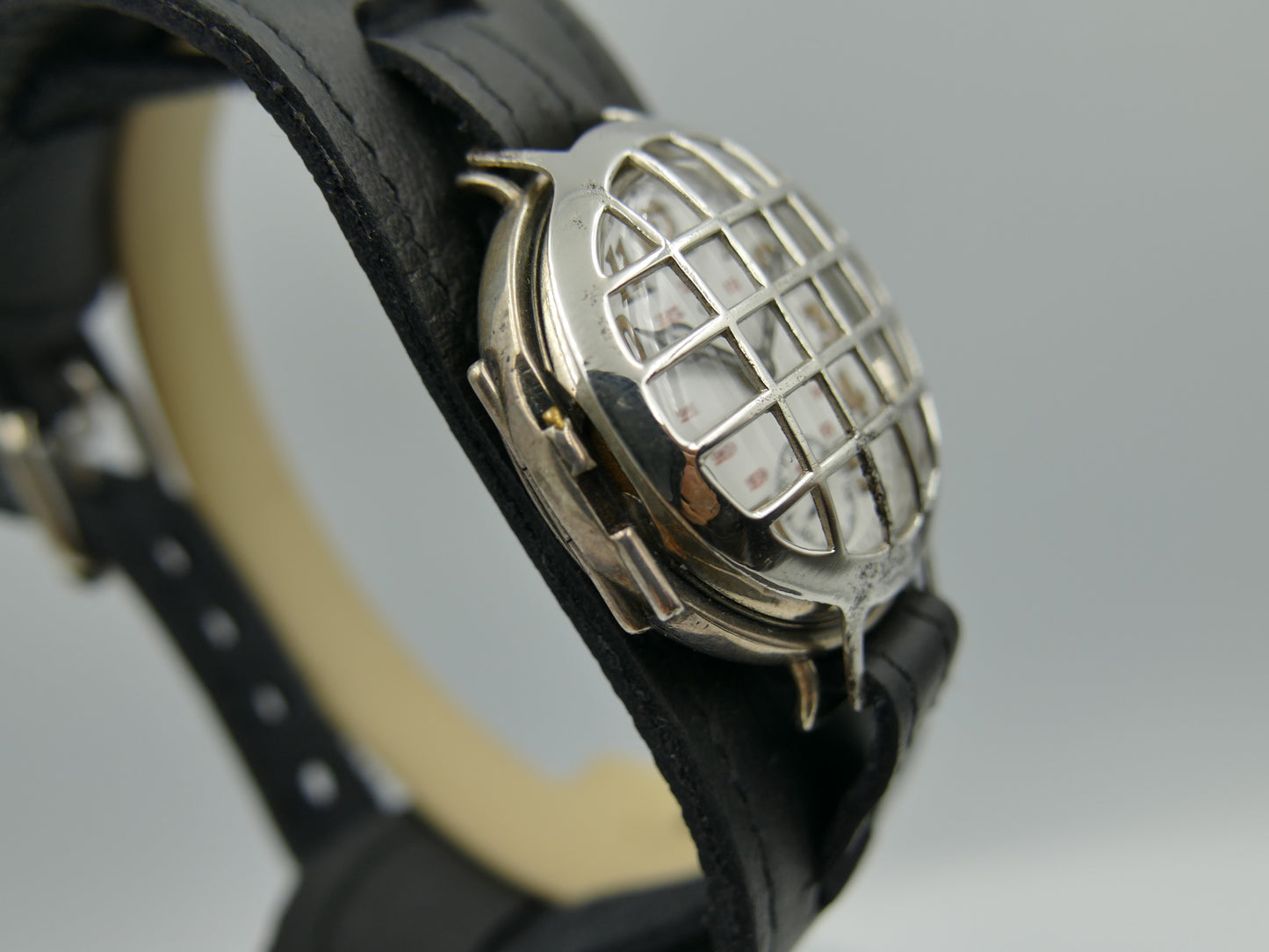 10's vintage watch world war Caged Oficcer Omega trench ref. 568.13 cal. 13''' SOB rare