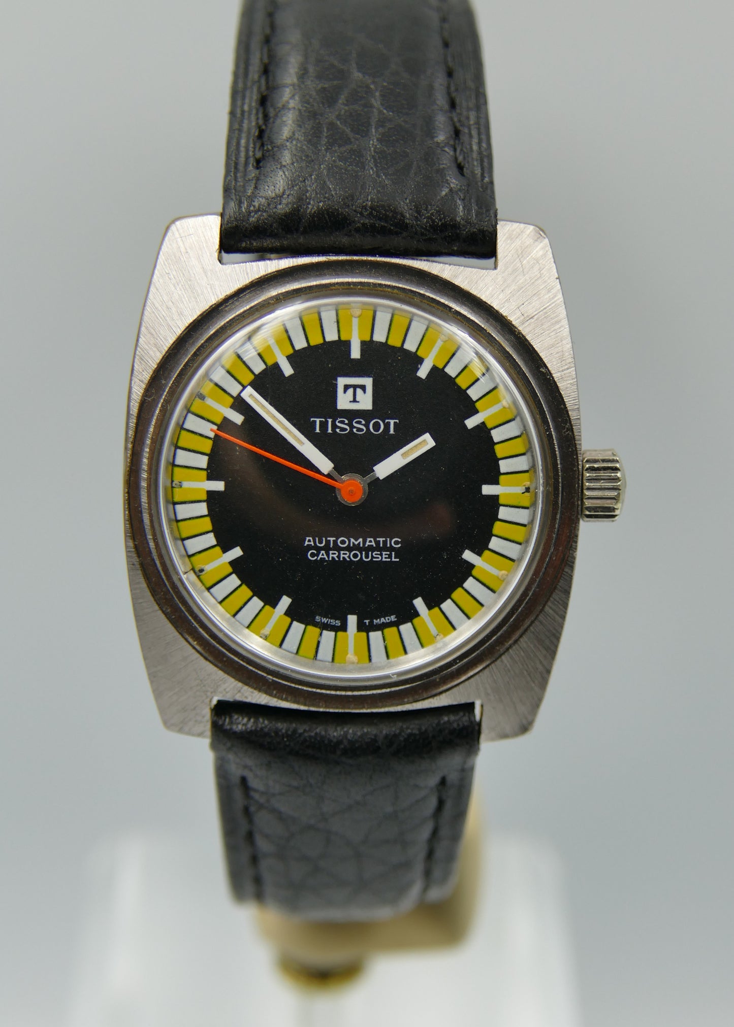 70s vintage watch Tissot Carrousel ref 44590 5 automatic 784 yellow