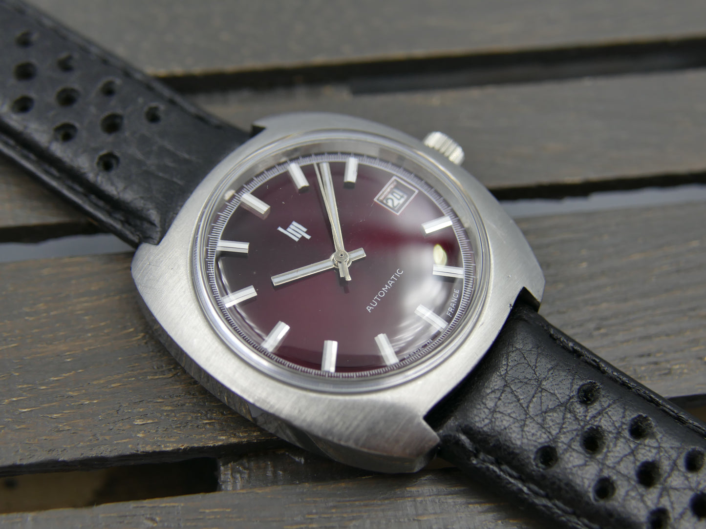 70s vintage watch mens LIP Sport Tonneau automatic Duromat 7525 Burgundy dial