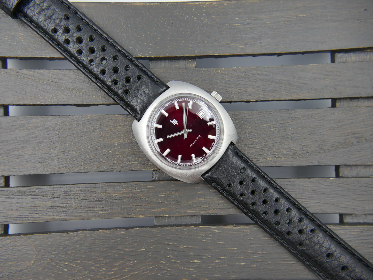 70s vintage watch mens LIP Sport Tonneau automatic Duromat 7525 Burgundy dial