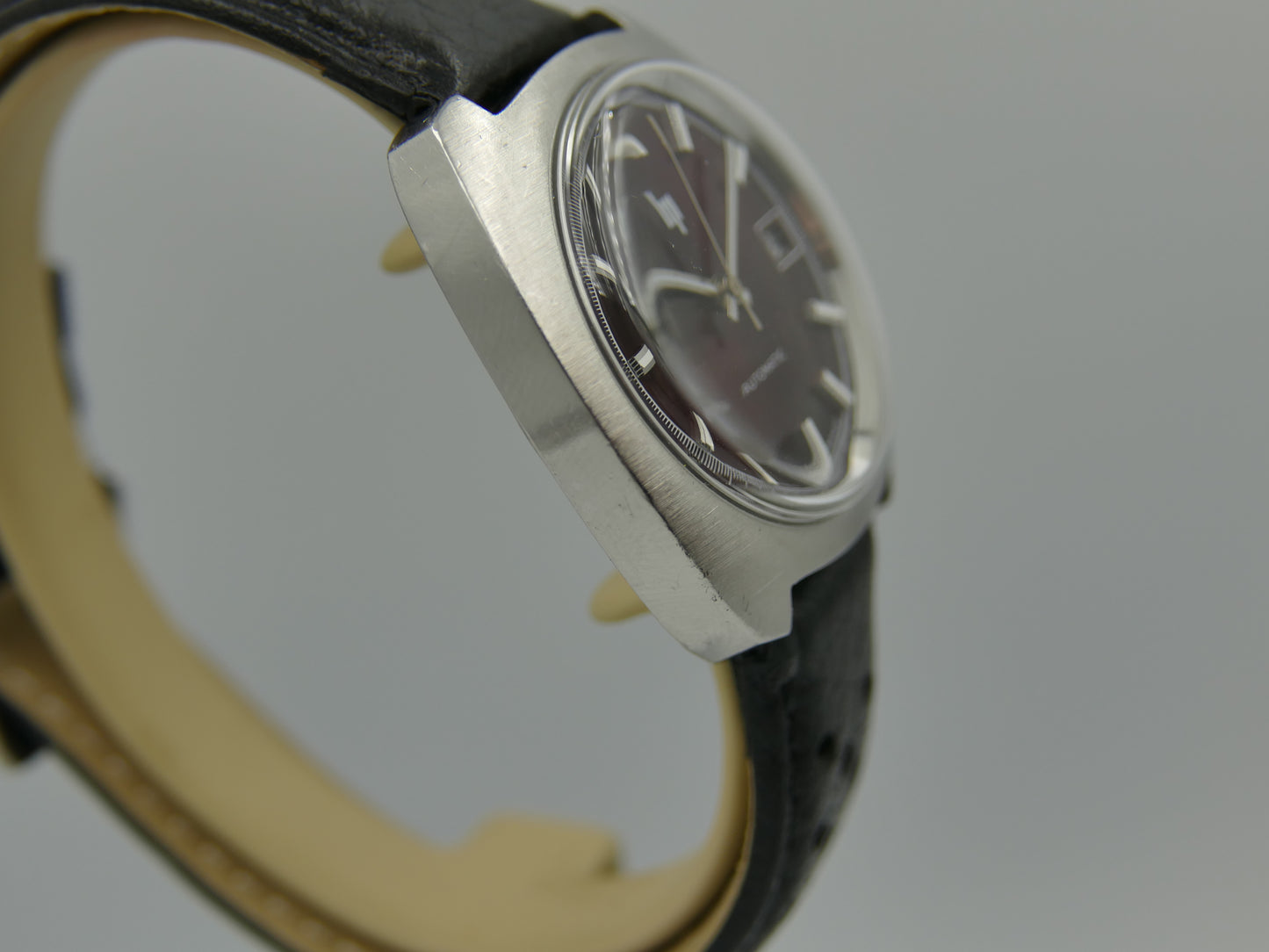 70s vintage watch mens LIP Sport Tonneau automatic Duromat 7525 Burgundy dial