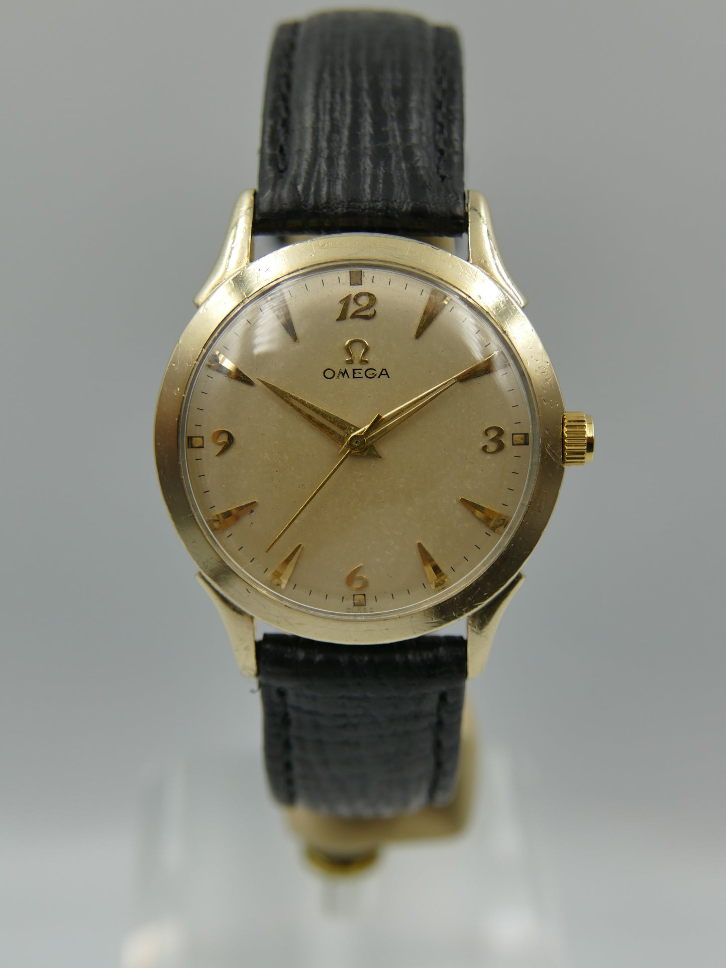 50s vintage watch mens Omega P- 6247 hand wind cal. 371 gold 10k G. F. serviced