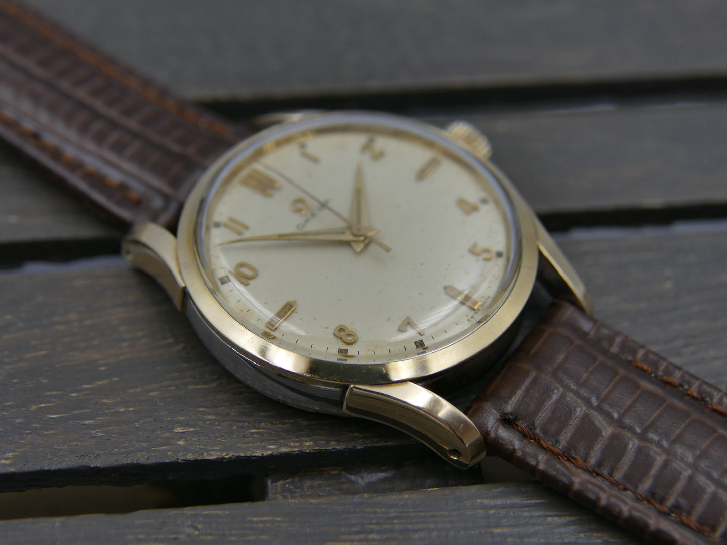 50s vintage watch mens Omega ref. 2640 -6 SC hand wind cal 283 gold cap serviced